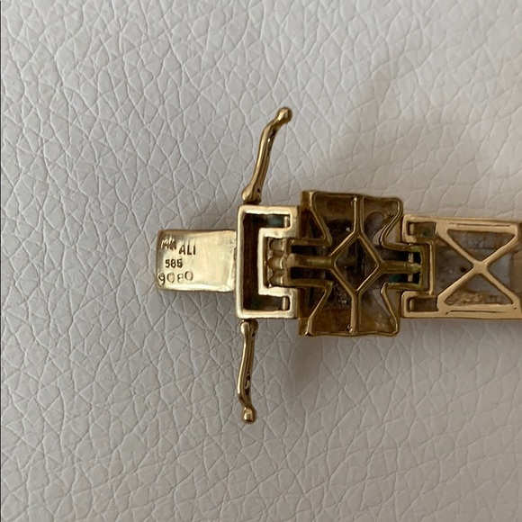 14k Yellow Gold Diamond bracelet - Picture 5 of 9